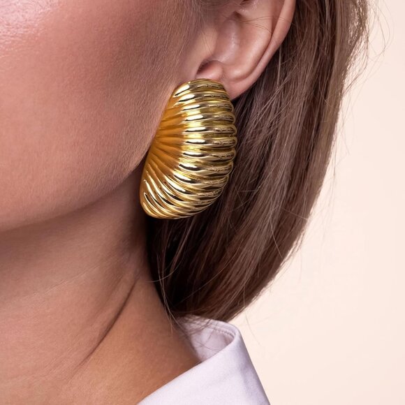 Gold Chunky Clip On Earrings Large Statement Jewelry Hypoallergenic Beach Wear - Picture 5 of 7